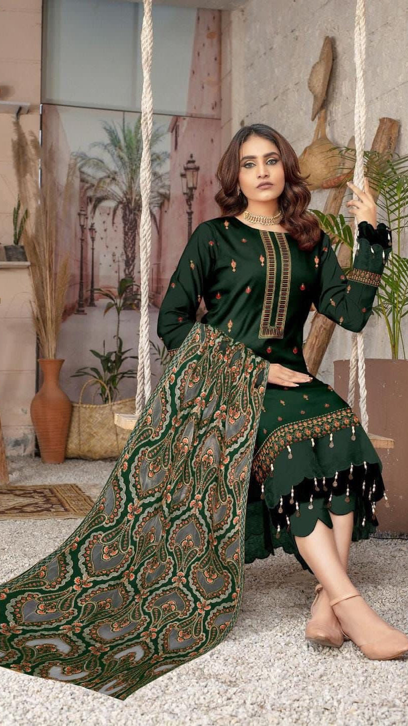 Bareeze 3Pc Embroidered Dhanak Suit With Heavily Embroidered Cutwork Shawl