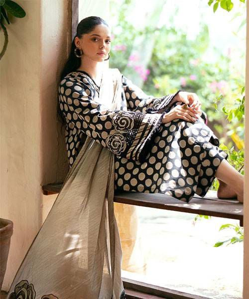 BAROQUE 3PC UNSTITCHED KARANDI DRESS